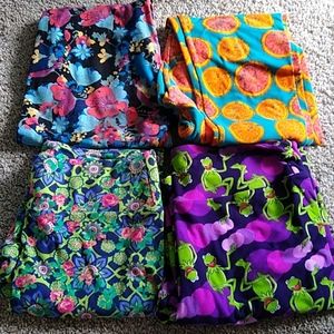 LuLaRoe, OS four pairs of Leggings.